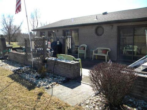 122 Circle Dr, Irwin, PA 15642 photo 21