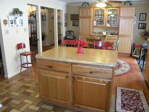 122 Circle Dr, Irwin, PA 15642 photo 6
