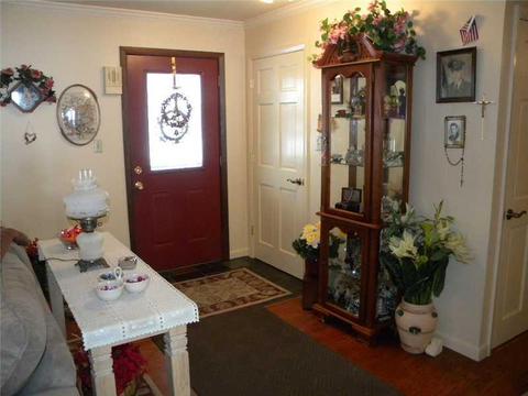 122 Circle Dr, Irwin, PA 15642 photo 10