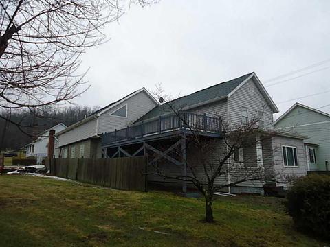 331 Third St, Smithton, PA 15479 photo 1