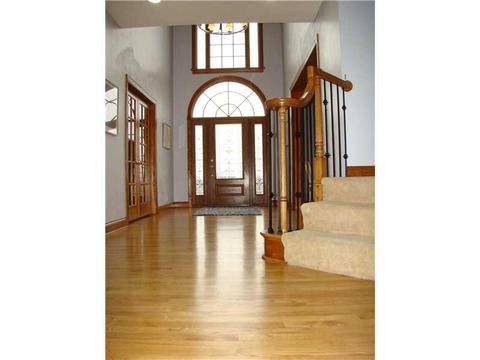 10 Crystol Ct, Irwin, PA 15642 photo 2