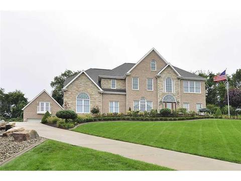 10 Crystol Ct, Irwin, PA 15642 photo 1