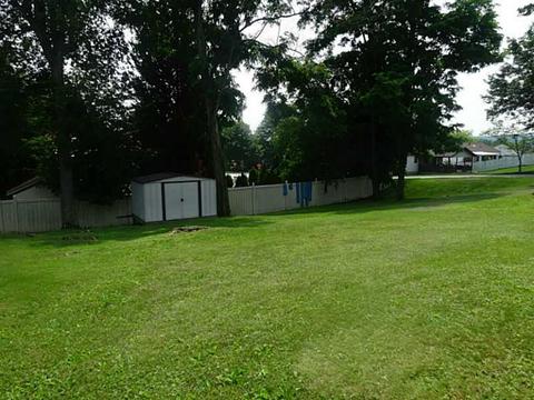 301 Lora Dr, Irwin, PA 15642 photo 17