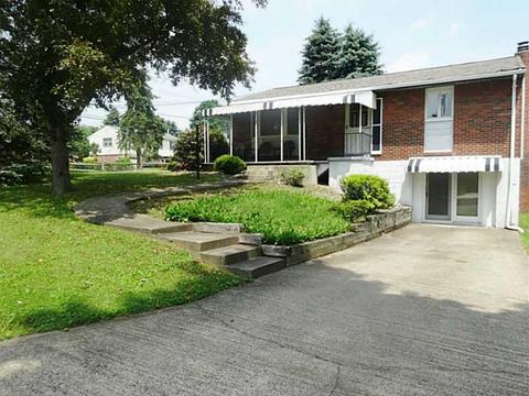 301 Lora Dr, Irwin, PA 15642 photo 1
