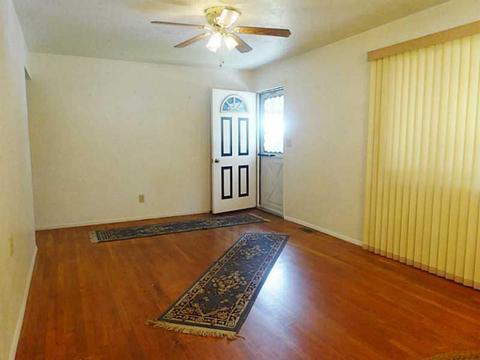 301 Lora Dr, Irwin, PA 15642 photo 3