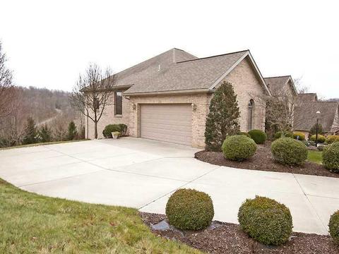 265 Arrowhead Ln, Eighty Four, PA 15330 photo 2