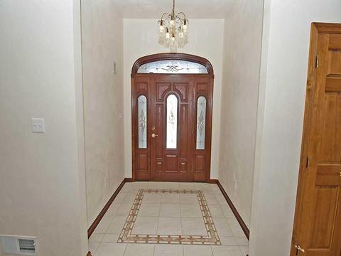 265 Arrowhead Ln, Eighty Four, PA 15330 photo 4