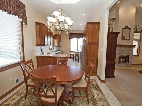 265 Arrowhead Ln, Eighty Four, PA 15330 photo 7