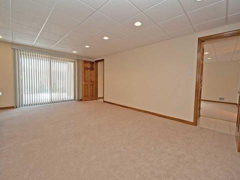 265 Arrowhead Ln, Eighty Four, PA 15330 photo 19
