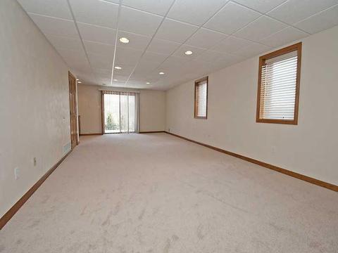 265 Arrowhead Ln, Eighty Four, PA 15330 photo 20