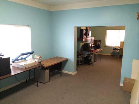 535 Main St, Carnegie, PA 15106 photo 4
