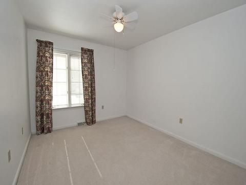 205 Arrowhead Ln, Eighty Four, PA 15330 photo 13