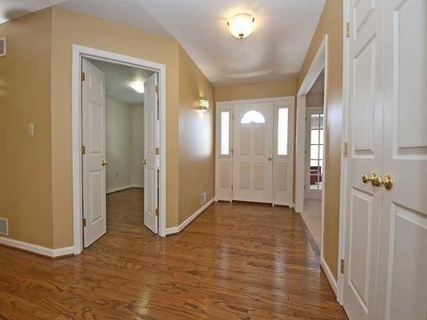 205 Arrowhead Ln, Eighty Four, PA 15330 photo 4