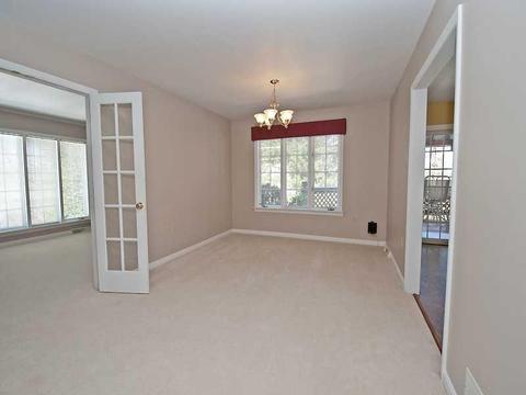 205 Arrowhead Ln, Eighty Four, PA 15330 photo 8