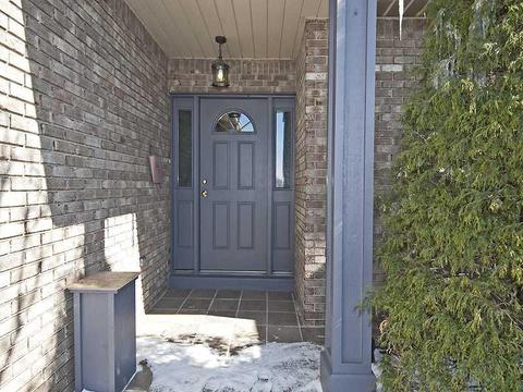 205 Arrowhead Ln, Eighty Four, PA 15330 photo 3