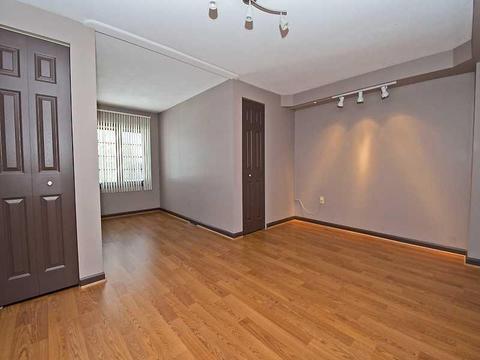 205 Arrowhead Ln, Eighty Four, PA 15330 photo 15