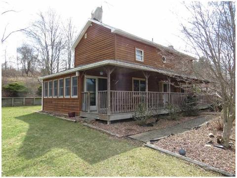 127 Aviation Ln, Export, PA 15632 photo 1