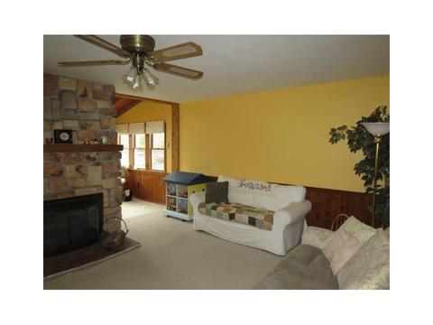 127 Aviation Ln, Export, PA 15632 photo 12