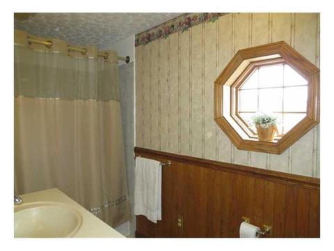 127 Aviation Ln, Export, PA 15632 photo 17