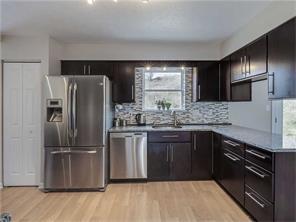 517 Overhead Dr, Coraopolis, PA 15108 photo 11