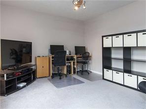 517 Overhead Dr, Coraopolis, PA 15108 photo 6