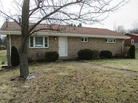 109 Circle Dr, Monaca, PA 15061 photo 3