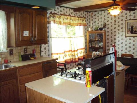 47 Emery Rd, Eighty Four, PA 15330 photo 11