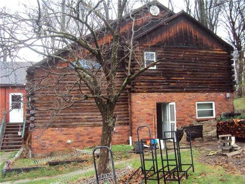 47 Emery Rd, Eighty Four, PA 15330 photo 2