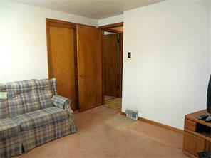 291 Forest Dr, Irwin, PA 15642 photo 11