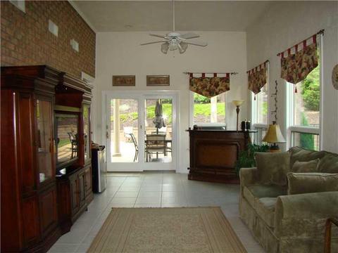 11 Arbor Ct, Irwin, PA 15642 photo 12