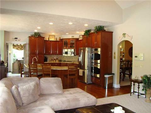 11 Arbor Ct, Irwin, PA 15642 photo 5