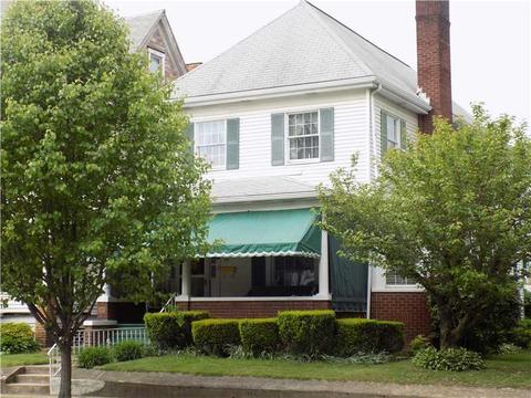 102 Custer Ave, Vandergrift, PA 15690 photo 1