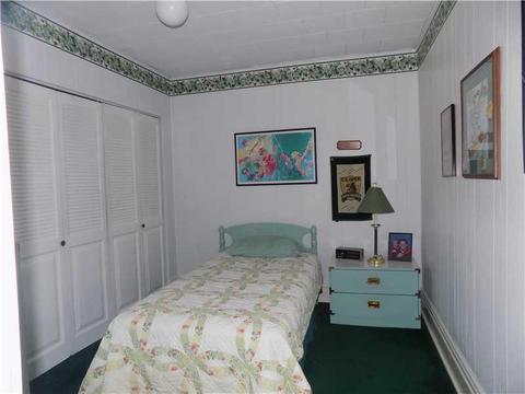 102 Custer Ave, Vandergrift, PA 15690 photo 15