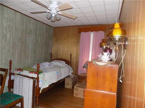 421 Longfellow St, Vandergrift, PA 15690 photo 10