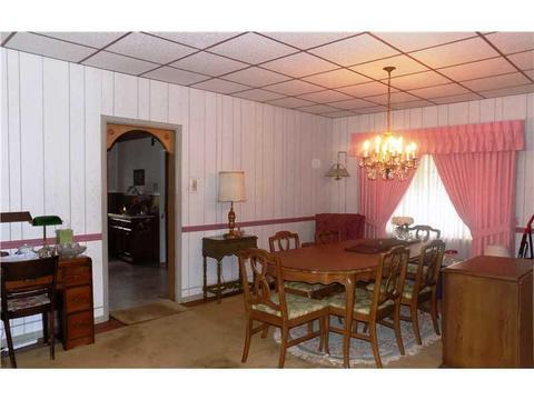 421 Longfellow St, Vandergrift, PA 15690 photo 5