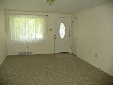 259 Forest Dr, Irwin, PA 15642 photo 12