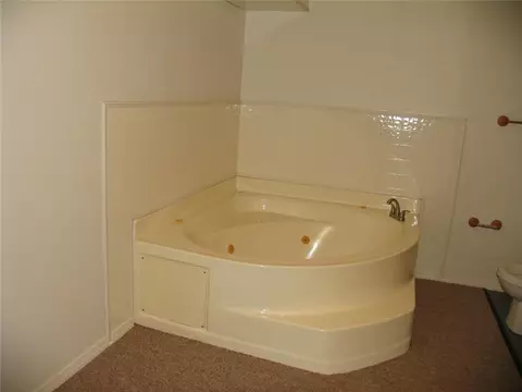 259 Forest Dr, Irwin, PA 15642 photo 10
