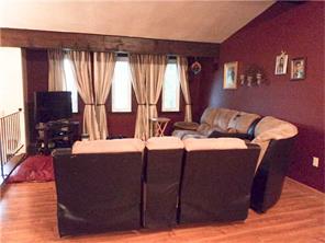 14351 Jonathan Dr, Irwin, PA 15642 photo 4