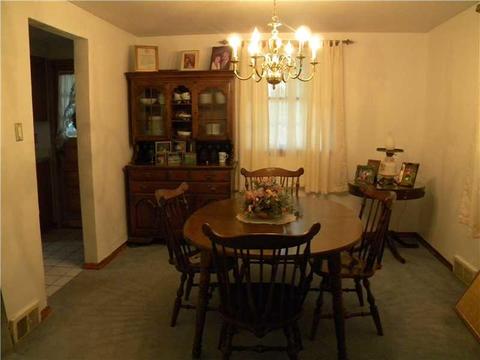 7 E Franklin Ave, Irwin, PA 15642 photo 4