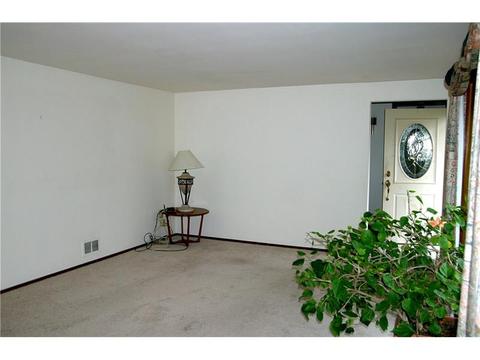 130 Adele Rd, Pittsburgh, PA 15237 photo 4