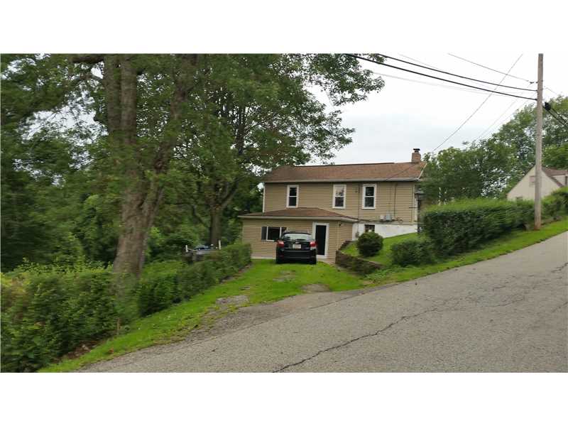 136 Klein, Clairton, PA 15025 photo 1