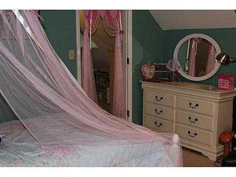 116 Heath Dr, Economy, PA 15005 photo 11