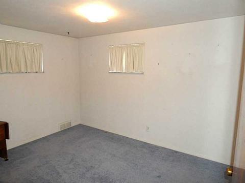511 Regency Dr, Pittsburgh, PA 15239 photo 6