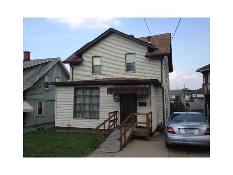  165 New Jersey Ave, Clairton, PA 15025 photo 1