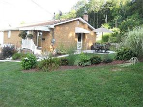 9976 Mcclellan St, Irwin, PA 15642 photo 1