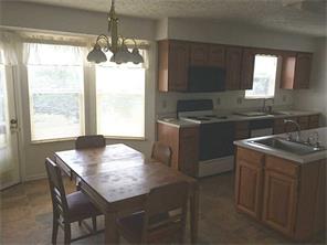 2110 Windgap Dr, Irwin, PA 15642 photo 10