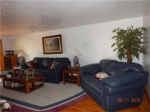 101 Macarthur Rd, Clairton, PA 15025 photo 4