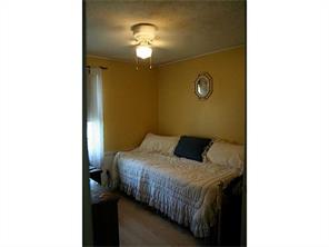 1801 Ivanhoe Dr, Irwin, PA 15642 photo 11