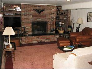 14322 Roberta Dr, Irwin, PA 15642 photo 11