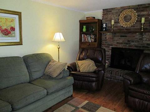 8 Mallard Ct, Export, PA 15632 photo 6